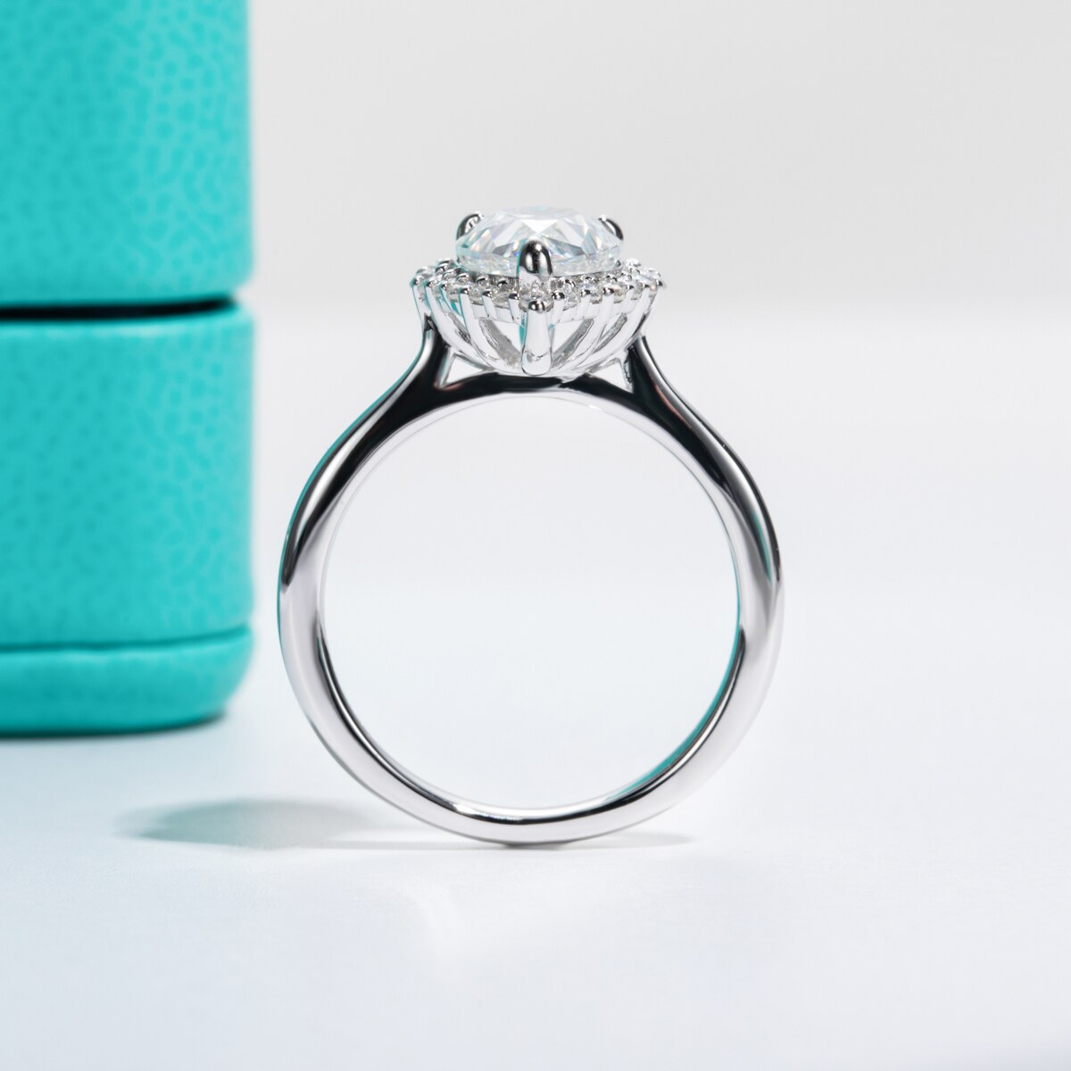 Bague Halo Poire Moissanite